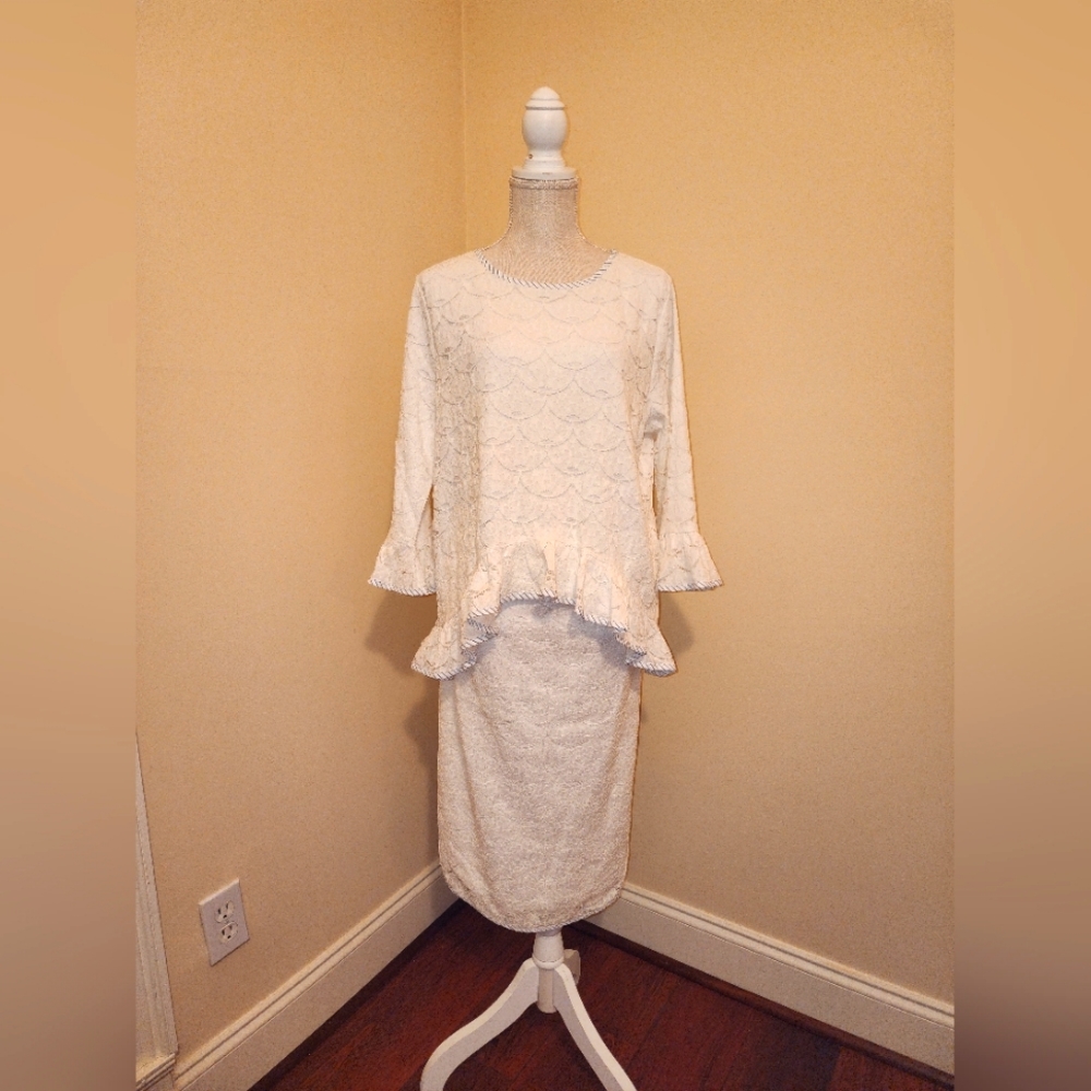 Dainty Jewells Cream two piece set